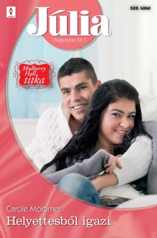 Júlia 528. borító