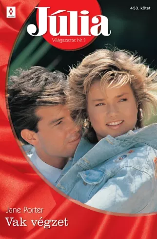 Júlia 453. borító