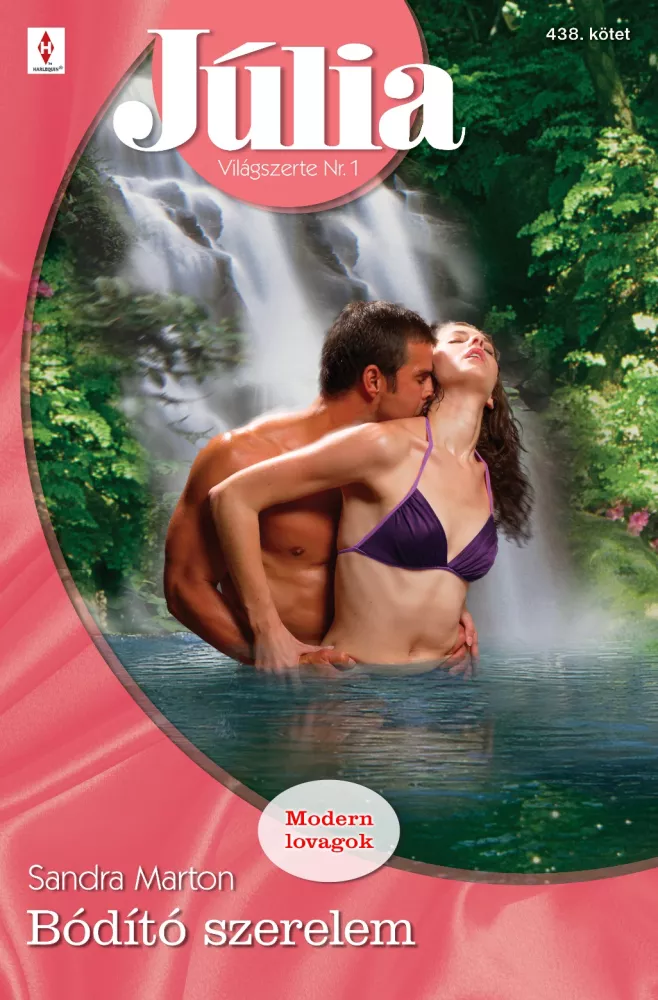 Júlia 438. borító