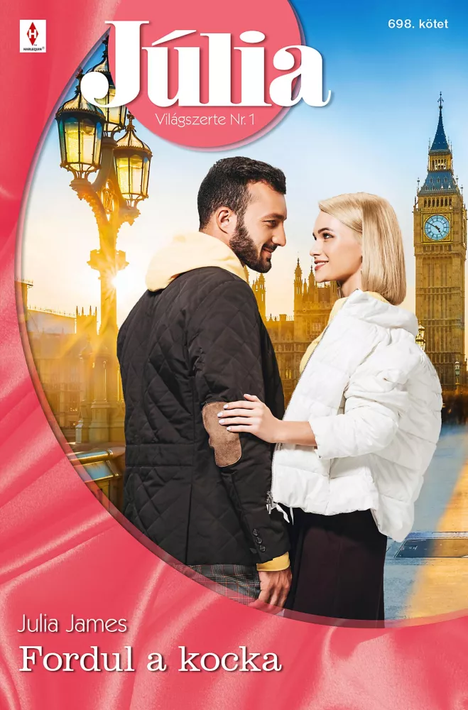 Júlia 698. borító