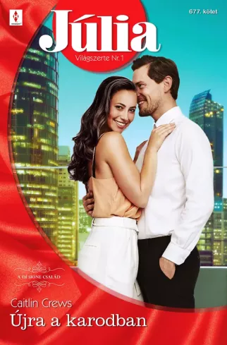 Júlia 677. borító