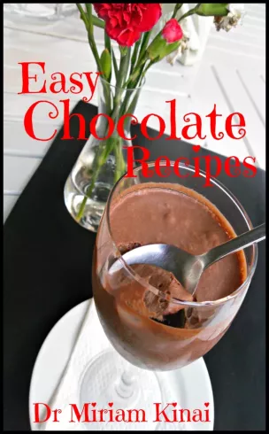 Easy Chocolate Recipes borító