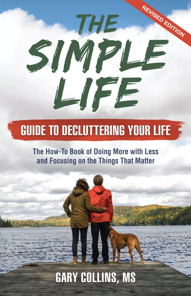The Simple Life Guide to Decluttering Your Life borító