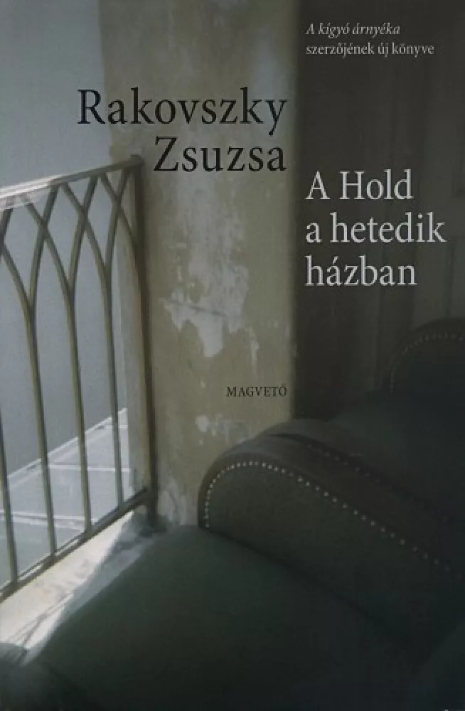 A Hold a hetedik házban borító